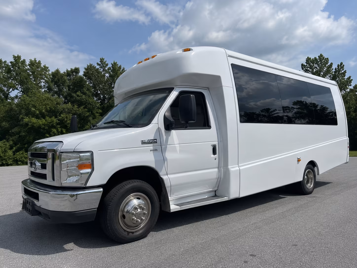 sacramento find the right ride with prom bus rentals in sacramento